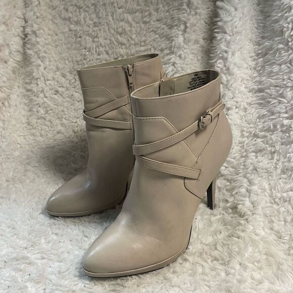 Nine West Elegant leather Beige Ankle platform heels Boots side zipper SZ10M - Picture 2 of 12